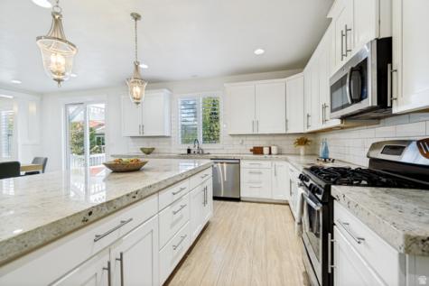 965 Freedom Point Way Bluffdale UT 84065