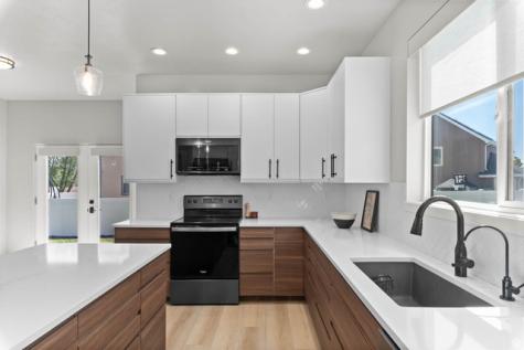 708 N Devonshire Drive Saratoga Springs UT 84045