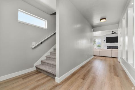 708 N Devonshire Drive Saratoga Springs UT 84045