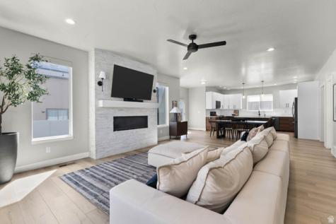 708 N Devonshire Drive Saratoga Springs UT 84045