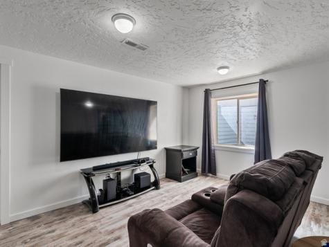 663 W 1360 N Tooele UT 84074
