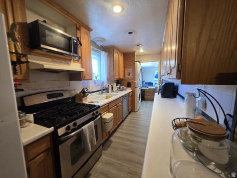 1812 S 900 E Bountiful UT 84010