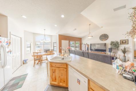 1125 W 3090 S Syracuse UT 84075