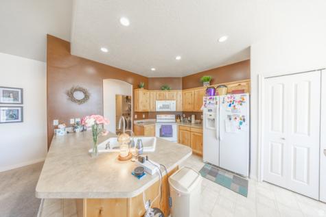 1125 W 3090 S Syracuse UT 84075