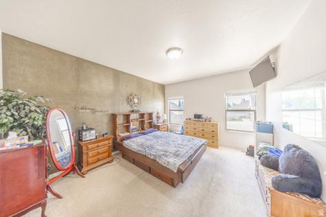 1125 W 3090 S Syracuse UT 84075