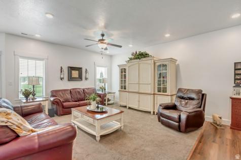 919 E 2050 N North Ogden UT 84414