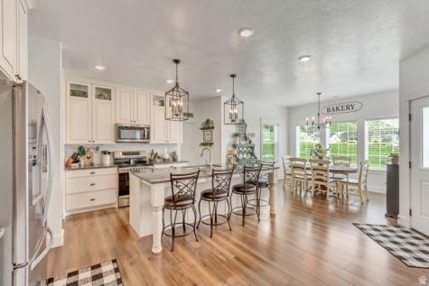 919 E 2050 N North Ogden UT 84414
