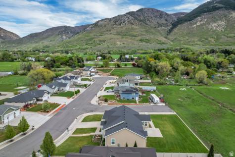 919 E 2050 N North Ogden UT 84414