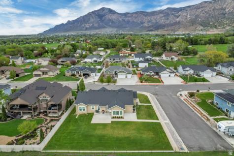 919 E 2050 N North Ogden UT 84414