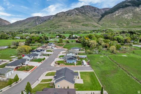 919 E 2050 N North Ogden UT 84414