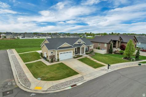 919 E 2050 N North Ogden UT 84414