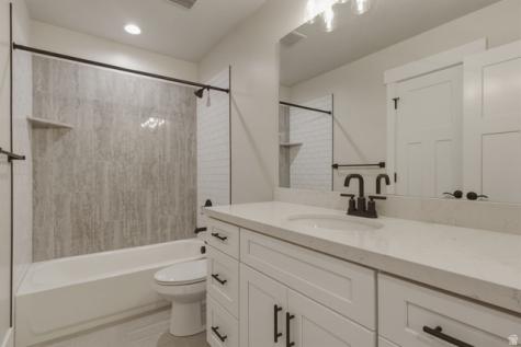 1327 E 320 S Payson UT 84651