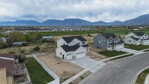 1327 E 320 S Payson UT 84651