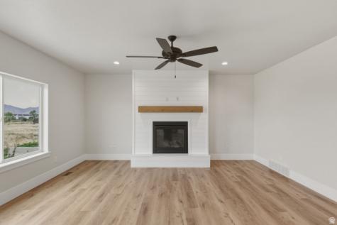 1327 E 320 S Payson UT 84651