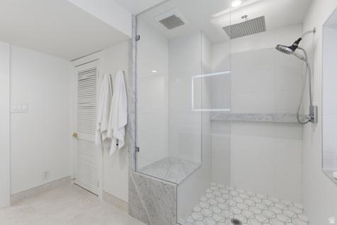 5845 S 1900 E Holladay UT 84121