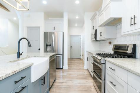 86 S 950 E Hyde Park UT 84318