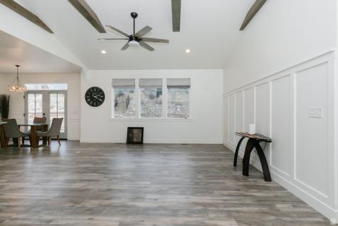 86 S 950 E Hyde Park UT 84318