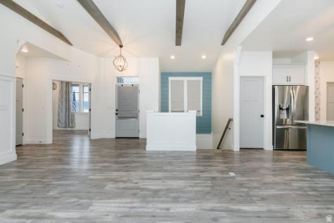 86 S 950 E Hyde Park UT 84318