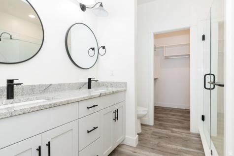 86 S 950 E Hyde Park UT 84318