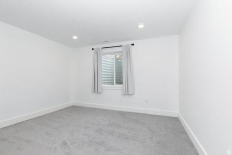 86 S 950 E Hyde Park UT 84318