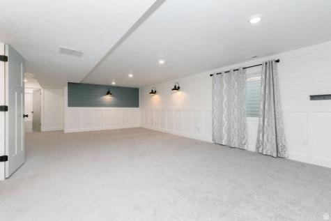 86 S 950 E Hyde Park UT 84318