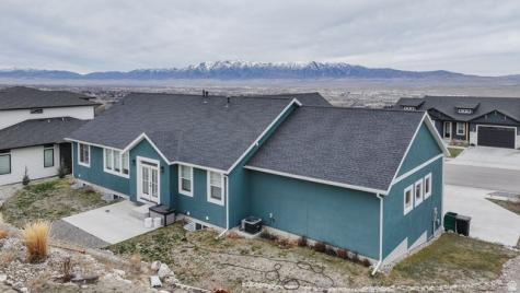 86 S 950 E Hyde Park UT 84318