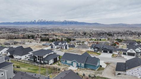 86 S 950 E Hyde Park UT 84318
