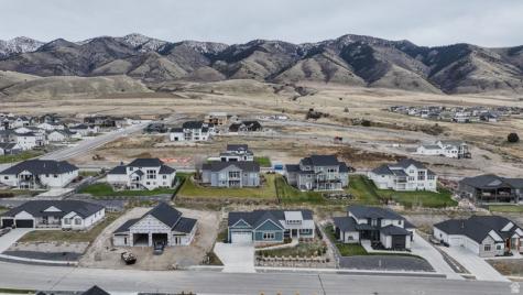 86 S 950 E Hyde Park UT 84318