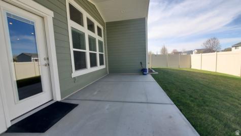 2286 W 2000 N Clinton UT 84015