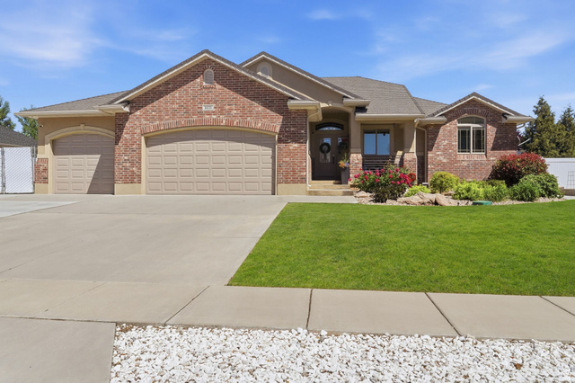 1031 S 1525 W Syracuse UT 84075