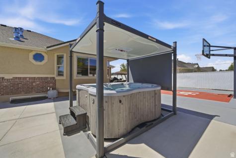 1031 S 1525 W Syracuse UT 84075