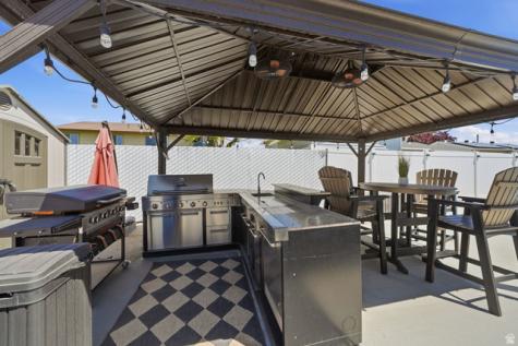 1031 S 1525 W Syracuse UT 84075