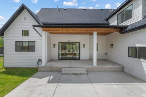 645 S Arts Park Way E Springville UT 84663