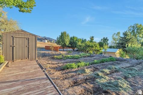 1040 E Canyon Road Hyde Park UT 84318