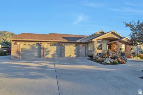 1040 E Canyon Road Hyde Park UT 84318