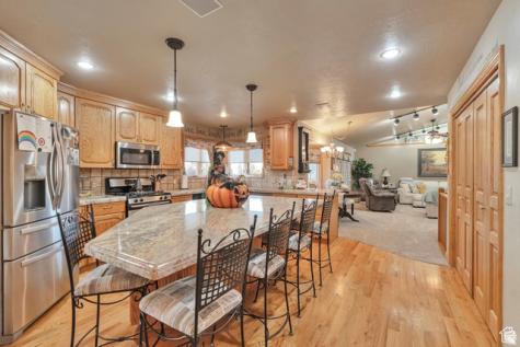 1040 E Canyon Road Hyde Park UT 84318