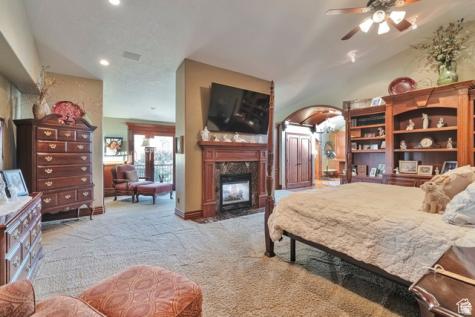 1040 E Canyon Road Hyde Park UT 84318
