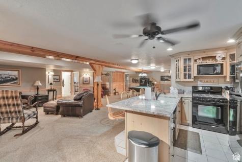 1040 E Canyon Road Hyde Park UT 84318