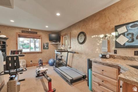 1040 E Canyon Road Hyde Park UT 84318