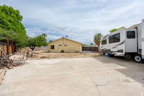 2392 E 480 N St. George UT 84790