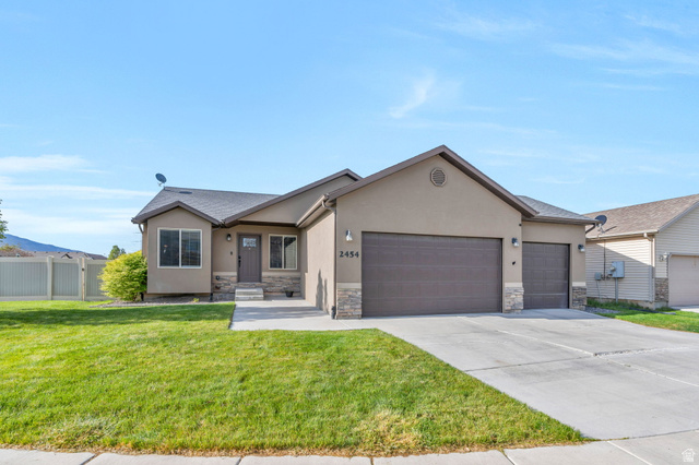 2454 E Ox Yoke Drive Eagle Mountain UT 84005