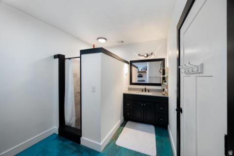 711 E 400 N Springville UT 84663