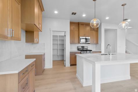 739 N 600 W Tremonton UT 84337