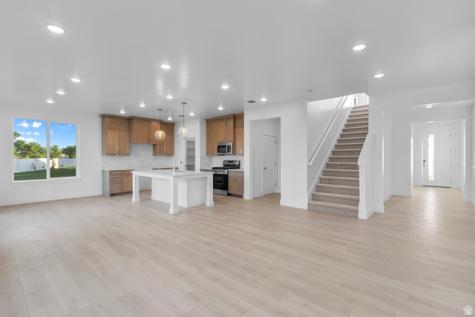 739 N 600 W Tremonton UT 84337