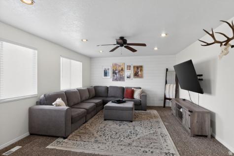 367 E 950 N Lehi UT 84043