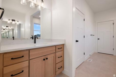 11293 S Easy Bee Road W South Jordan UT 84009