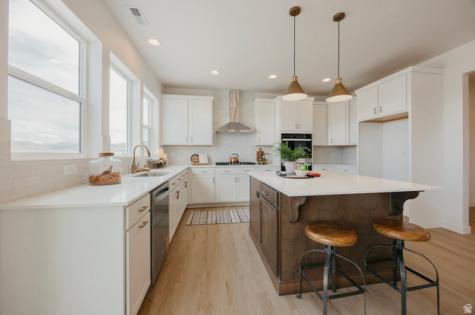1131 E Blackfeet Drive Eagle Mountain UT 84005