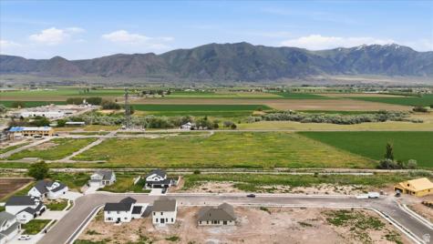 1404 S 110 W Tremonton UT 84337