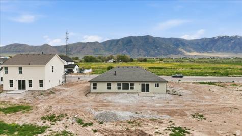 1404 S 110 W Tremonton UT 84337