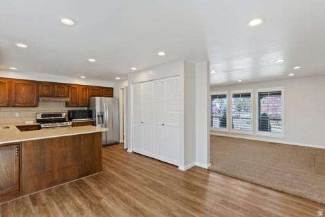 125 W 525 N Kaysville UT 84037